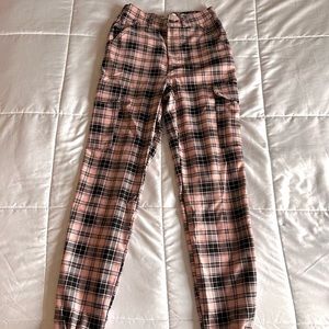 Hollister Ultra High Rose Plaid Cargos